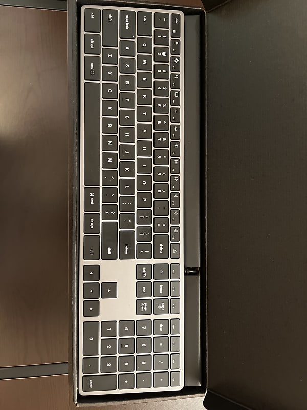 SATECHI Slim W3 2021 - Mac silver | Reverb