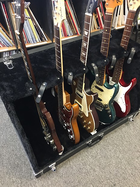 Road runner guitar stand clearance case