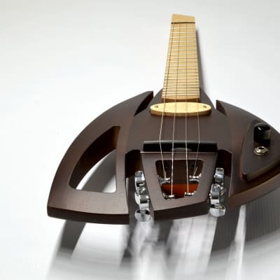Murray Kuun Avanti electric ukulele 2022 mahogany stained image 5