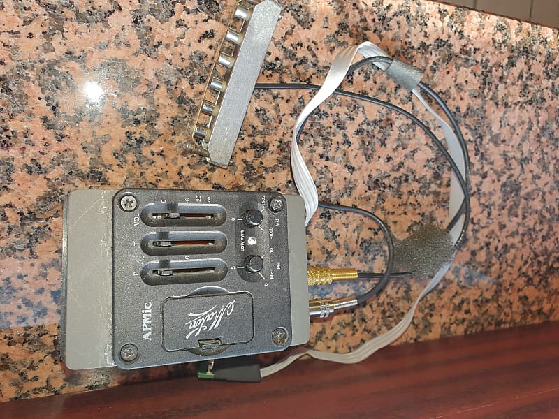 Maton APMic guitar pickup NOS black | Reverb