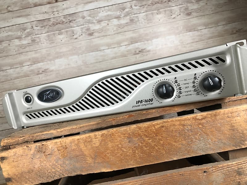 Peavey IPR1600 Rackmount Two Channel Power Amplifier Reverb