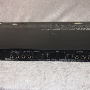 Yamaha FX-900 FX900 multi effect processor with FC900 foot Yamaha FX-900 FX900 multi effect processor with FC900 foot