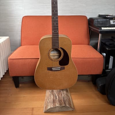 Art & Lutherie Wild Cherry (エレアコ仕様) Art & Lutherie Wild Cherry Dreadnought Acoustic Guitar (USED)