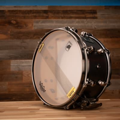Mapex Black Panther Hydro 13 X 7 Maple Snare Drum, Flat Black Transparent Lacquer (B Stock) image 6