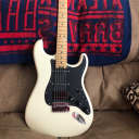 Fender Stratocaster Elite 2016 Gloss white