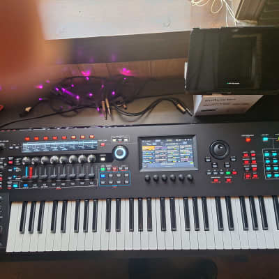 Yamaha Montage M7 76-Key Synthesizer 2023 - Present - Black