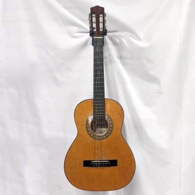 Empro Model E10 3/4 Classical Guitar Natural image 2