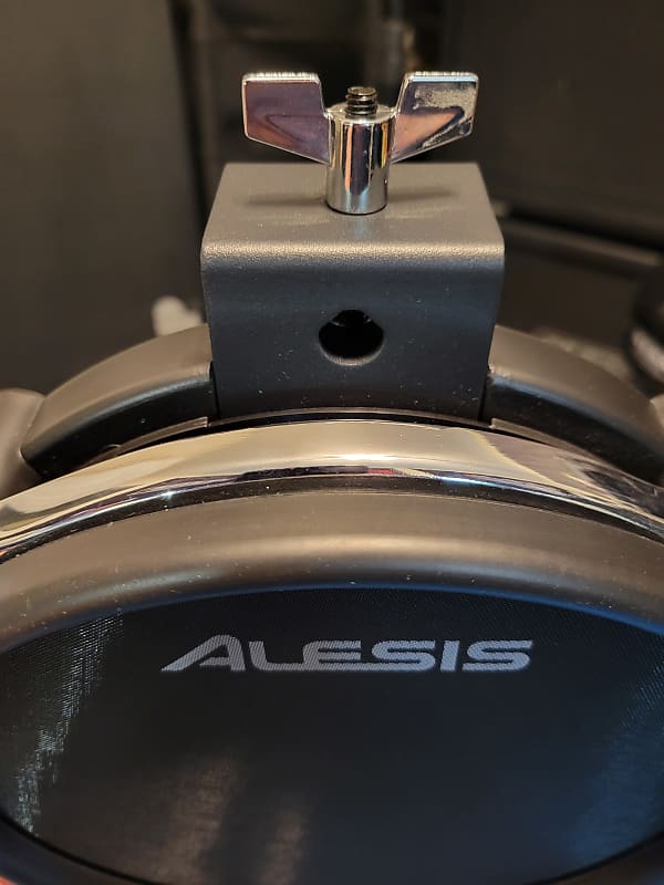 ALESIS 8" DUAL-ZONE MESH HEAD ELECTRONIC DRUM PAD 2023 - Black image 1