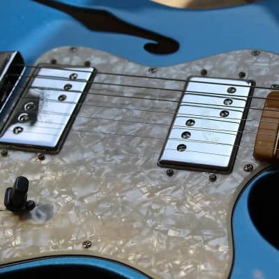 Fender American Vintage II '72 Telecaster Thinline, Lake Placid Blue, HARDCASE image 4