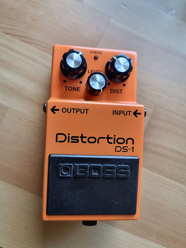 Boss DS-1 Distortion