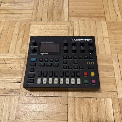 Elektron Digitone 8-Voice Digital Synthesizer 2017 - 2024 - Black