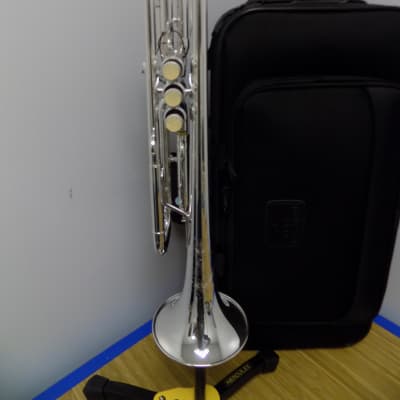 Eastman ETR520S Advanced Trumpet w/ Case image 3