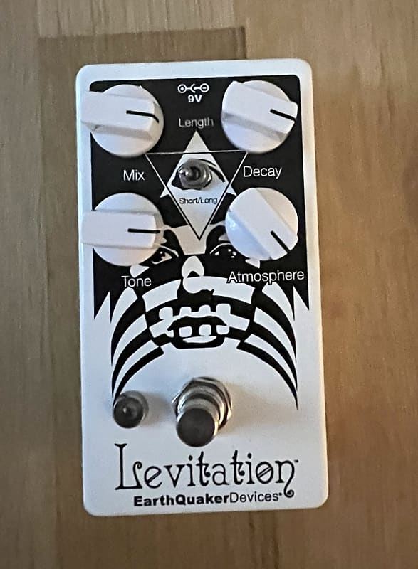 Levitation Reverb Pedal by EarthQuaker Devices – LEVITATION