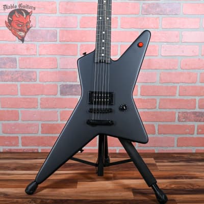 Mint Reverend Limited Edition Kingbolt Blackout | Reverb