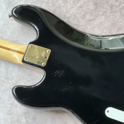 Fender Precision Bass Elite I Maple Fretboard Gold Hardware 1983 - Black image 17