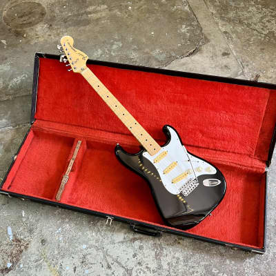 Fender Japan ST72 Ash SSH Cherry Sunburst (S/N:MIJ T081018 Fender Japan ST72 Ash SSH Cherry Sunburst (S/N:MIJ T081018