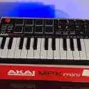 Akai MPK Mini MKII Compact Keyboard/Pad Controller