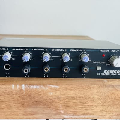 Samson [Q5][Headphone Amp][Free Cables] image 2