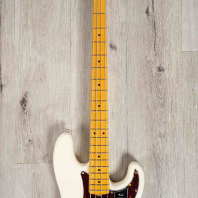 Fender American Professional II Precision Bass, Maple Fingerboard, Olympic White image 4