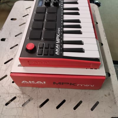 Akai MPK Mini image 3