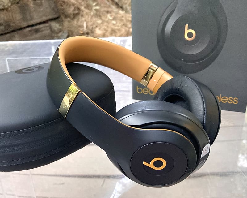 Beats By Dre Beats Studio 3 Wireless Bluetooth Headphones image 1