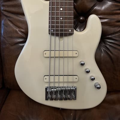 LowEnd LEJ 6-String J Bass | White for sale