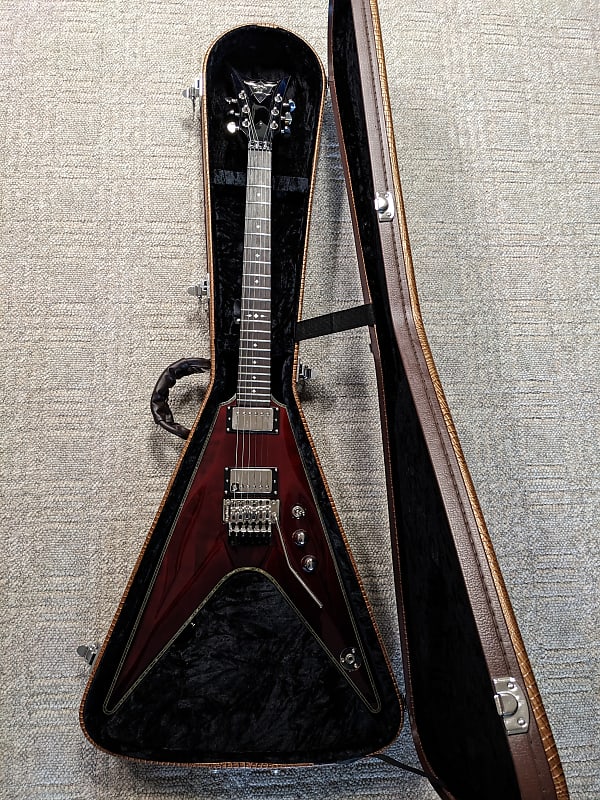 DBZ Cavallo Flying V Guitar with Hardshell Case, Body Flaw