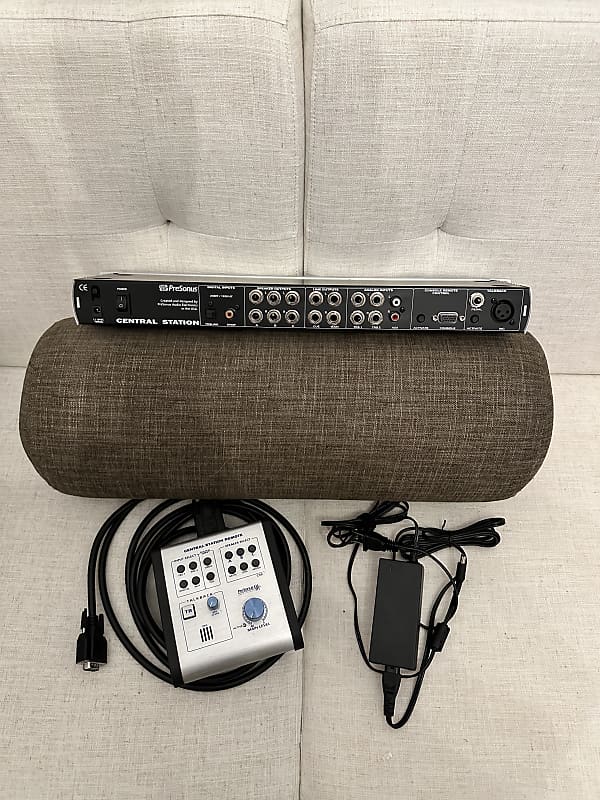 PreSonus Central Station Plus Monitor Controller with Remote Control 2010s - Silver image 1