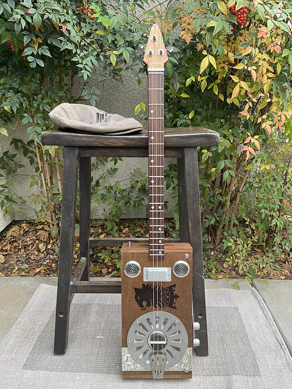 Cigar Box Guitar, 3String Electric, UC Resonator Reverb