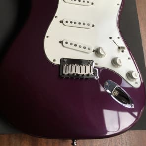 Fender American Standard Stratocaster 1999 Plum Purple Metallic 