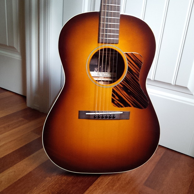 Dan Roberts Minstrel guitar, 2 Color Sunburst, '30's L00 Reverb