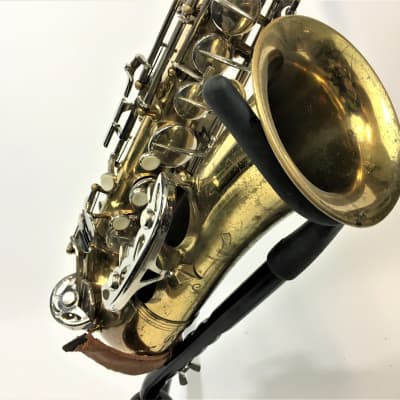 York Alto Saxophone image 2