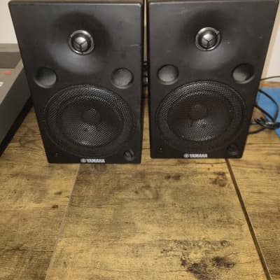 アンプ YAMAHA MSP5 STUDIO Yamaha MSP5 Studio 5 inch Powered Studio Monitor Reviews | Sweetwater