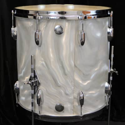 Gretsch 22/13/16" Drum Set - 1960s White Satin Flame image 6