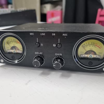 Stereo VU Meter | Reverb