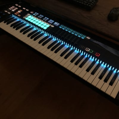 Novation ReMOTE 61 SL MKIII MIDI Controller image 10