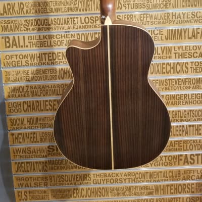 Luna Oracle Dragonfly A/E Solid Spruce Top in Natural image 4