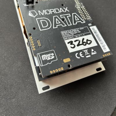 Mordax Data around 2020 - Black and Silver image 2