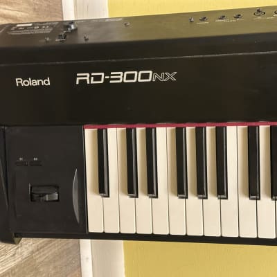 Roland RD-300NX 88-Key Digital Piano 2010s - Black
