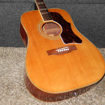 MADE IN JAPAN - CHAKI W50 1975 - ABSOLUTELY MAGNIFICENT - GIBSON STYLE - ACOUSTIC CONCERT GUITAR image 2
