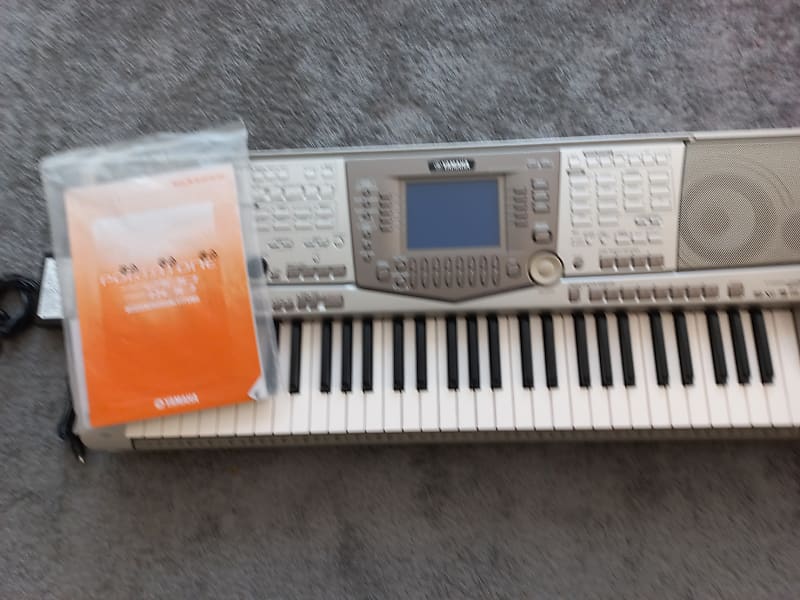 Yamaha PSR-2100 ジャンク Yamaha PSR 2100 Keyboard - Tested And Working - Sold Without