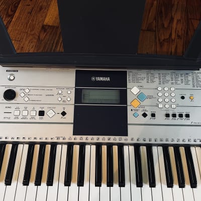 Yamaha PSR-E323 | Reverb