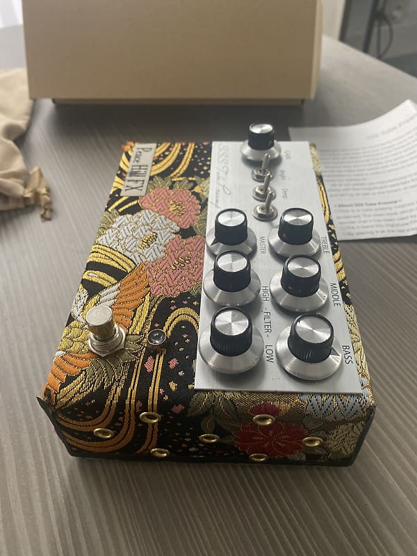 Peace Hill FX SSS Tube Preamp Dumble style jazz/ rock 2022 Peace Hill FX SSS Tube Preamp Dumble style jazz/ rock 2022