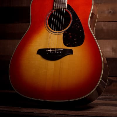 Yamaha FG830 Folk Acoustic Guitar, Autumn Burst image 5