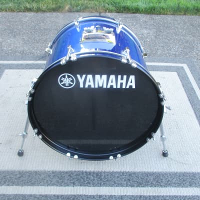 Yamaha 20 X 16 Bass Drum, Hardwood Shell, Evans EMad Head - Mint! image 2