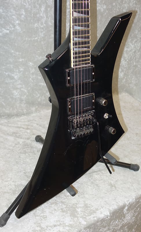 Jackson Kelly model guitar 美品 貴重な日本製 送料込 59307_Jackson_KE_1H_FR_Trans_B