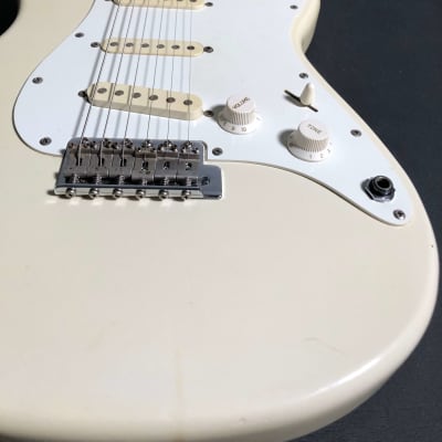 Yamaha Shouter SH-01 strat white with matching headstock | Reverb