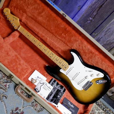 Fender American Vintage '57 Stratocaster 2006 - 2-Color Sunburst w/ Hard Case image 3