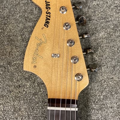 Fender Kurt Cobain Jag-Stang Left-Handed in Fiesta Red w/Gig Bag 2021 image 9
