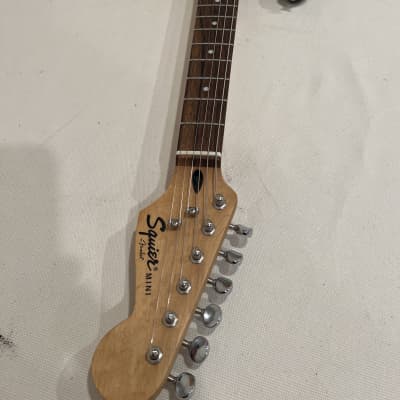 Fender  Squire Mini 3/4 size short scale  Black/white image 8